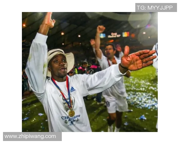 克劳德足球明星的传奇之路与辉煌成就探秘